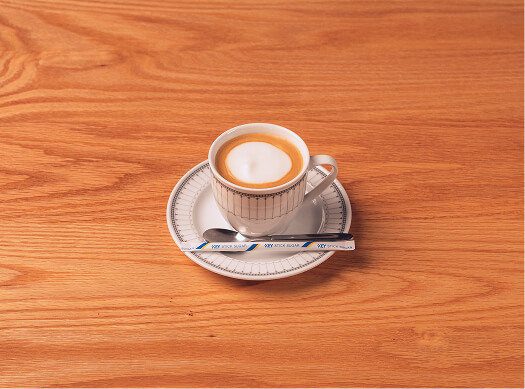 信州産牛乳を使用したカフェラテ